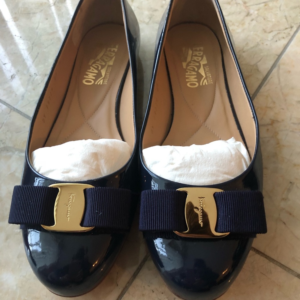 Salvatore Ferragamo Varina Patent Blue Flats